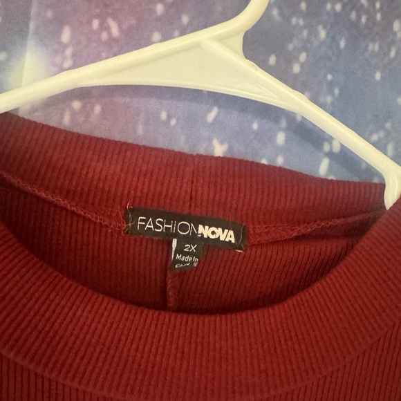 Fashion nova ruched side dress 🛍 - Picture 2 of 3